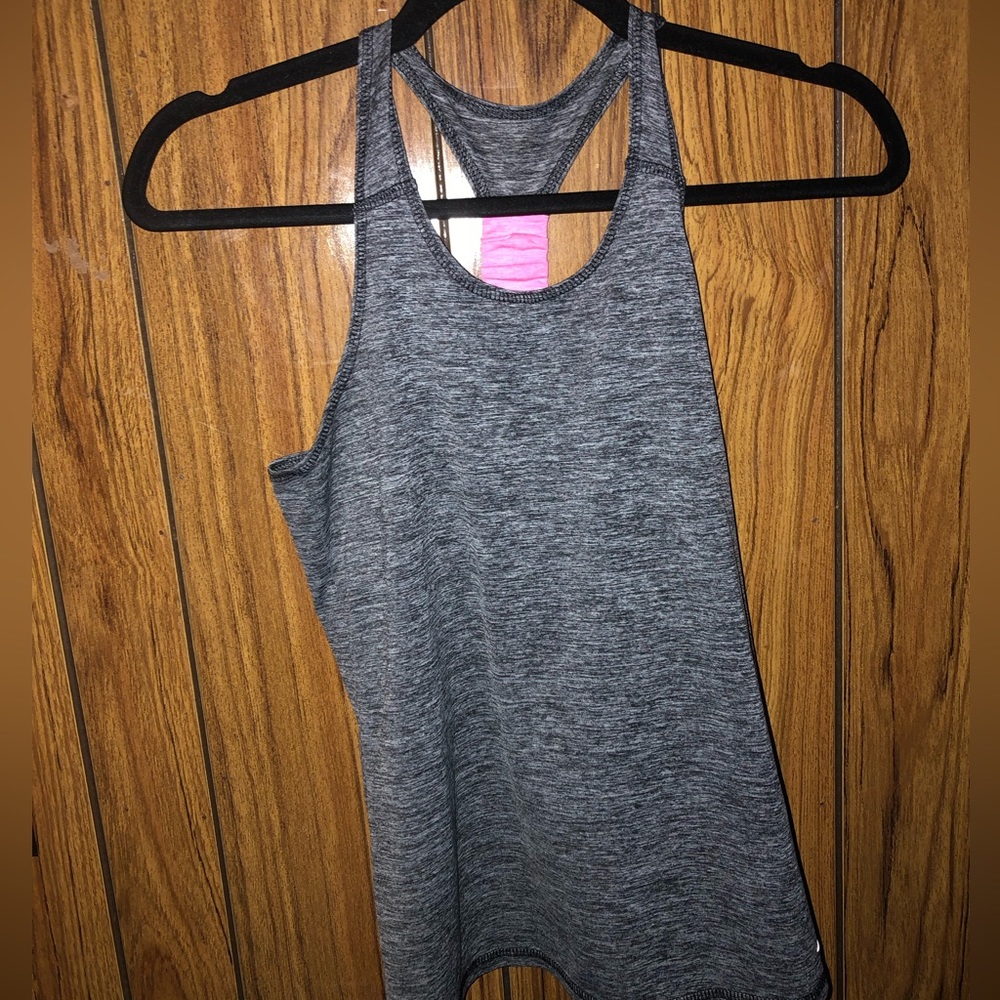 Athletic shirt